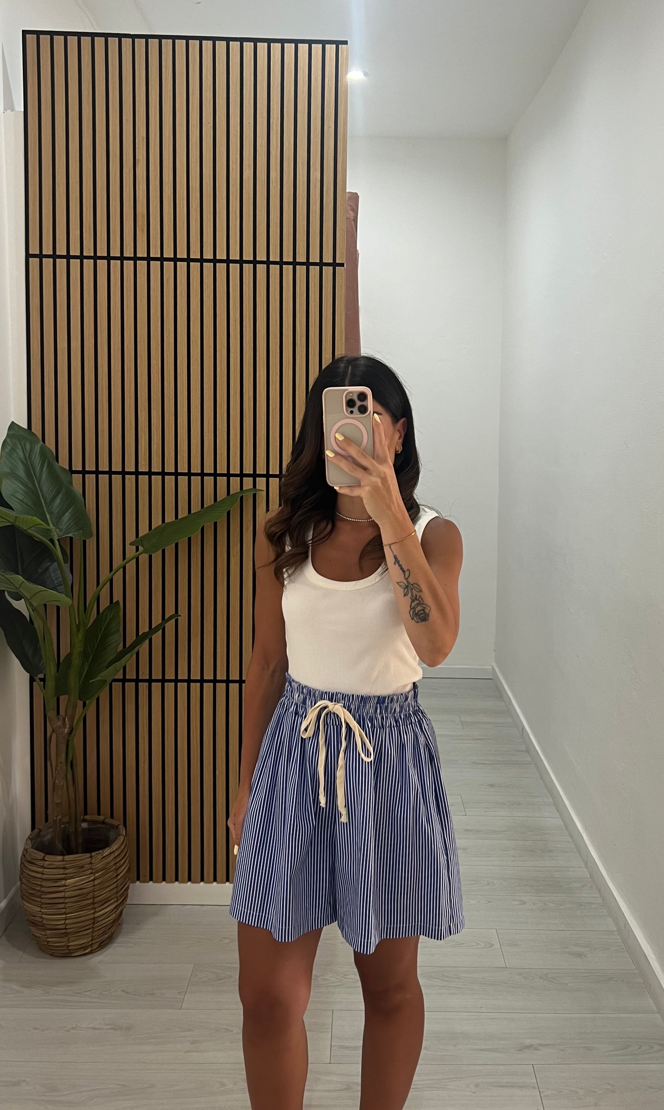 SHORTS RIGHE