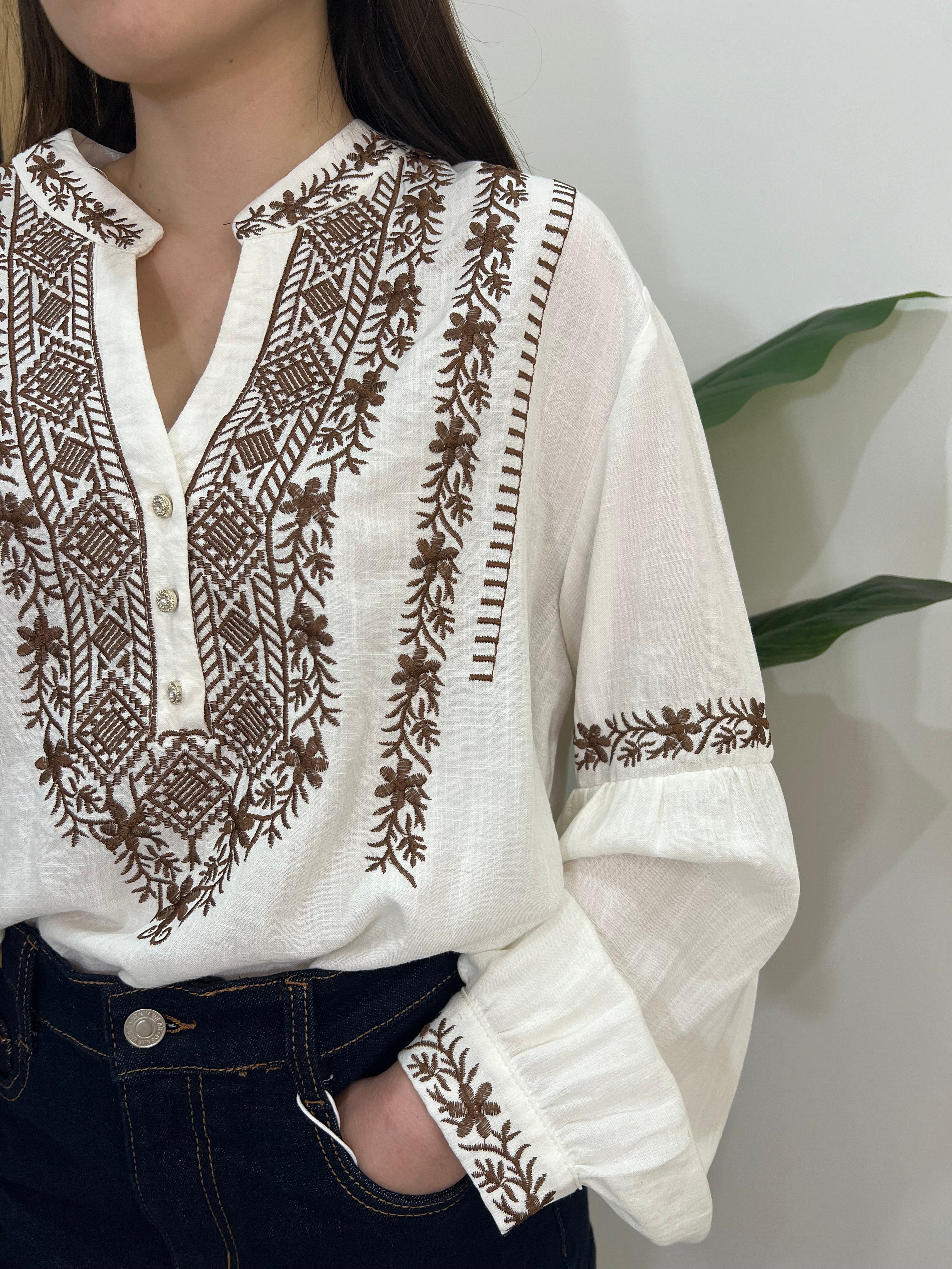 BLUSA RICAMI MARRONI