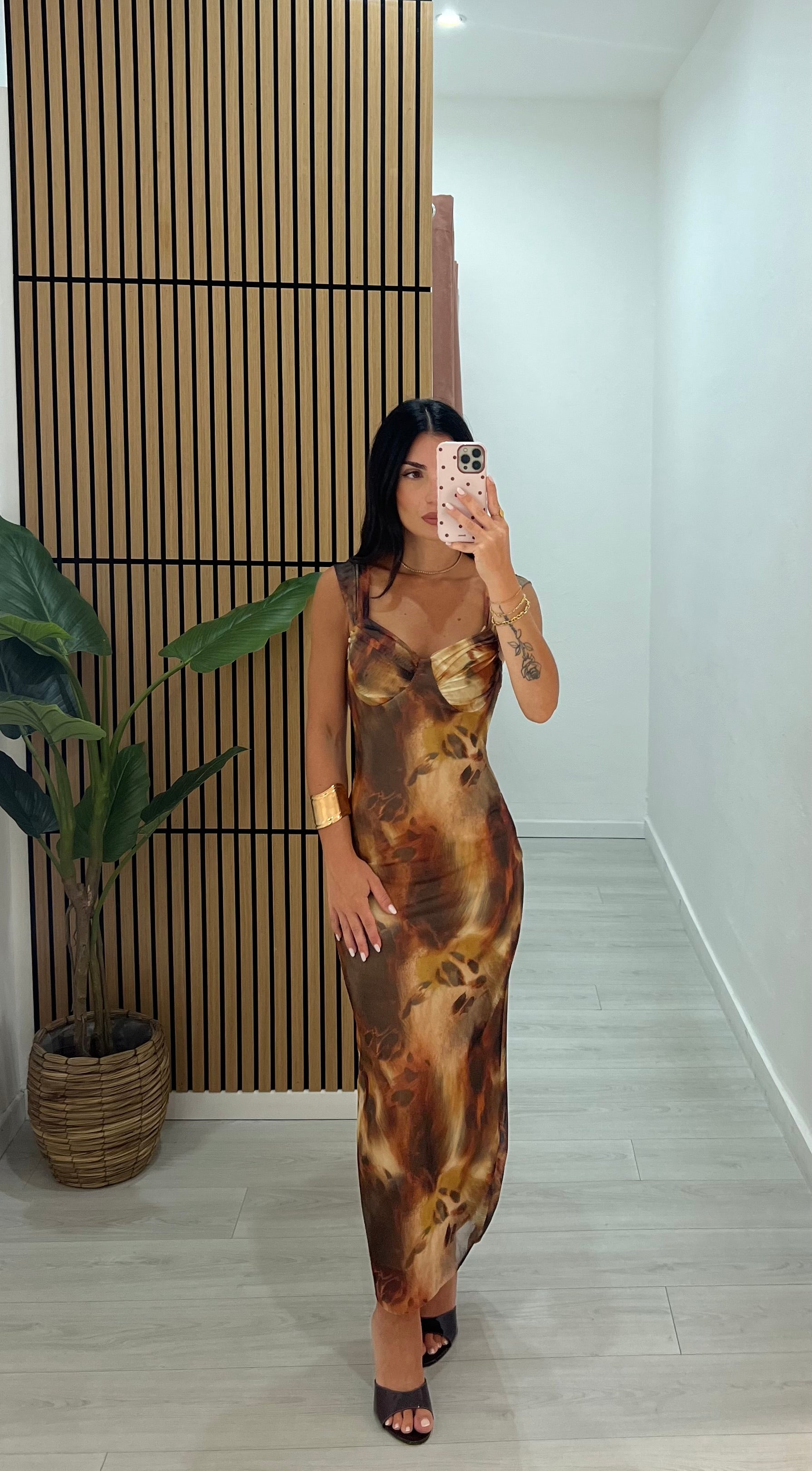DRESS SHADES