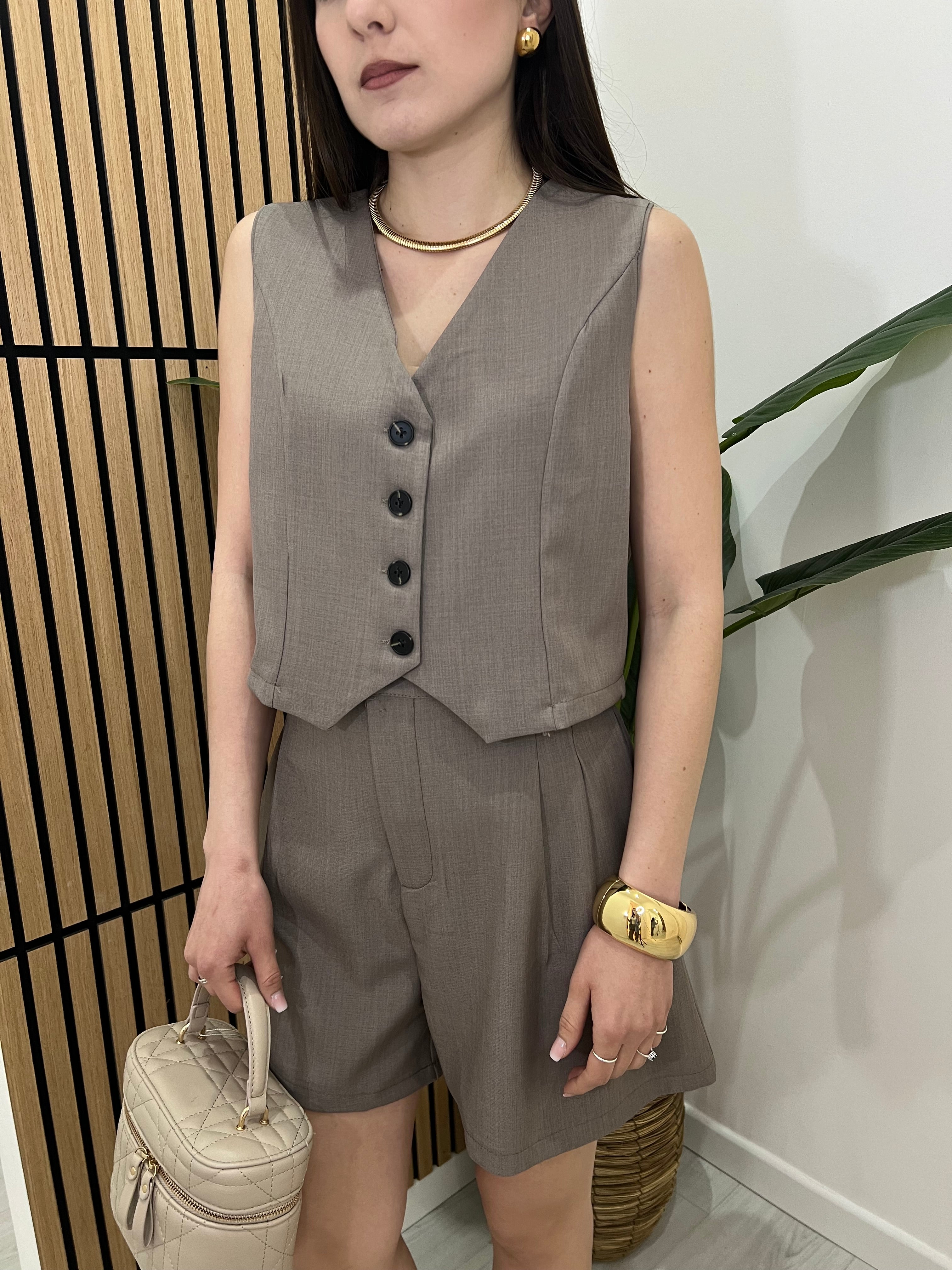 COORDINATO GILET E PANTALONCINO